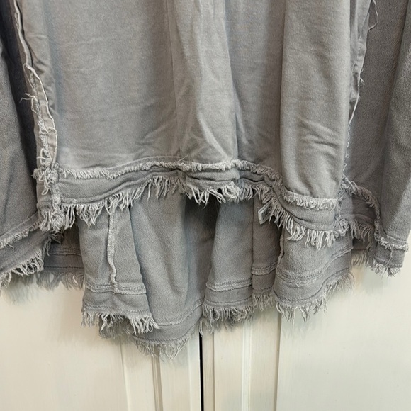 Umgee Gray High Low 3/4 Sleeve Tunic size M. - Picture 6 of 7